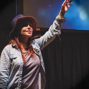 Meet your Posher, Kelly